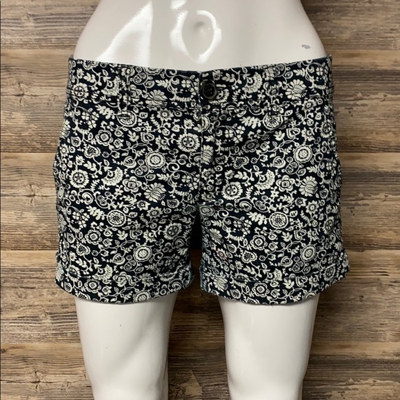 American Eagle Midi 4” Shorts EUC - Picture 1 of 4